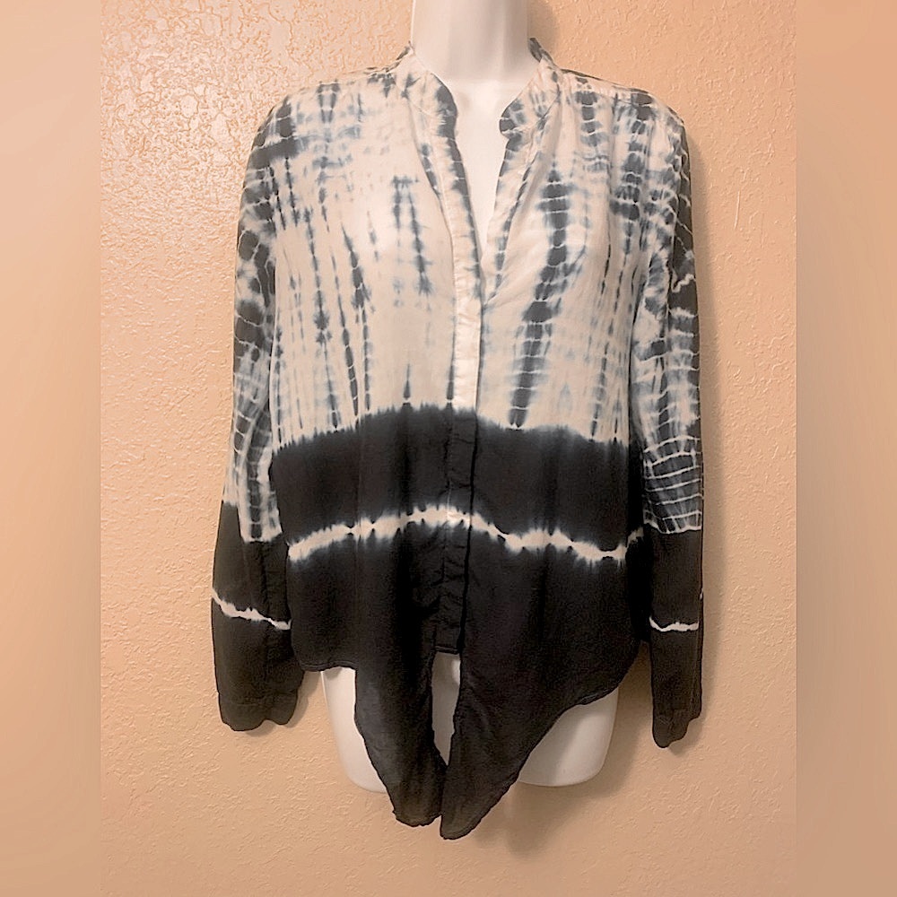CLOTH & STONE Women’s SZ S Dark Blue Tie-Dye Top